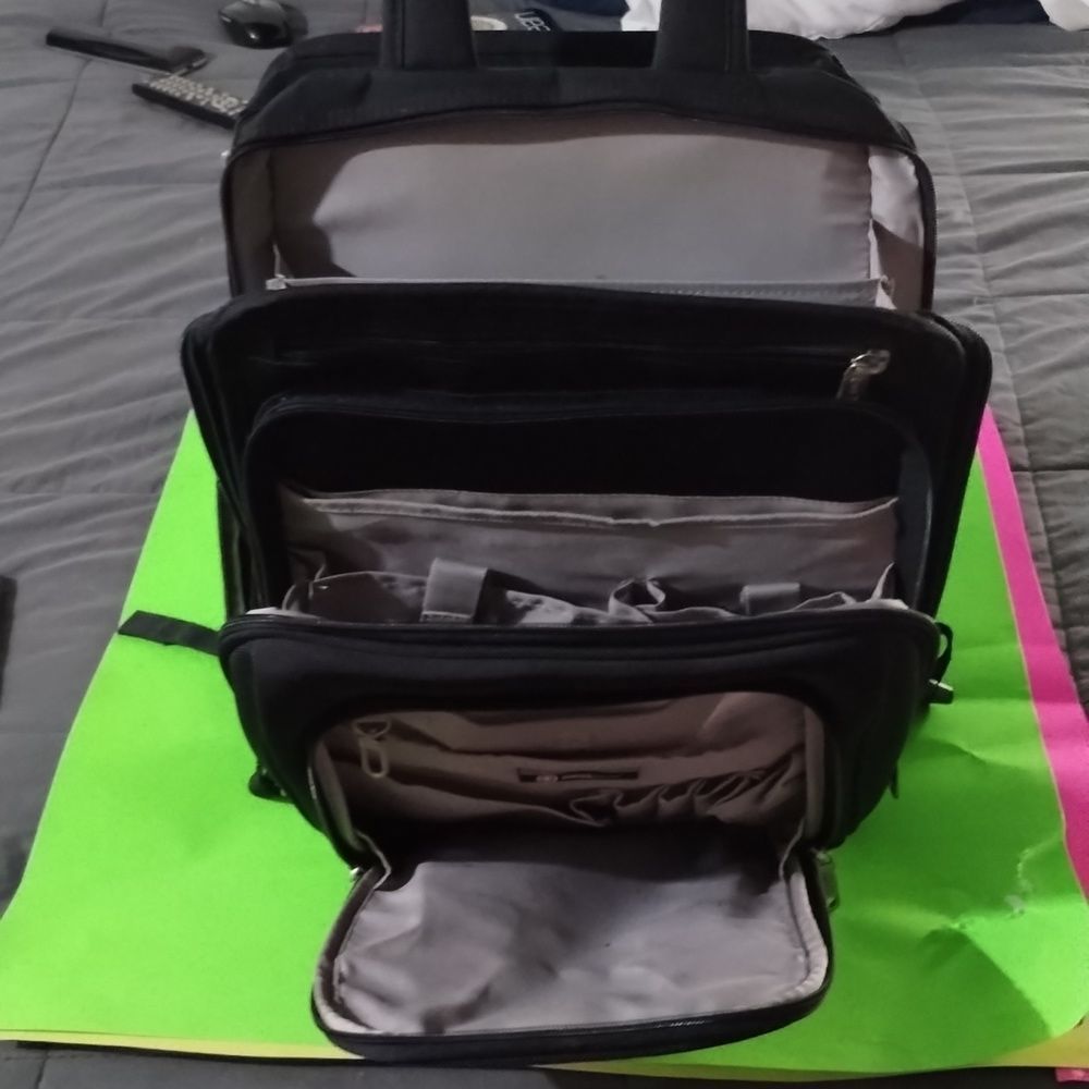 Swiss tech computer backpack. - Picture 5 of 5